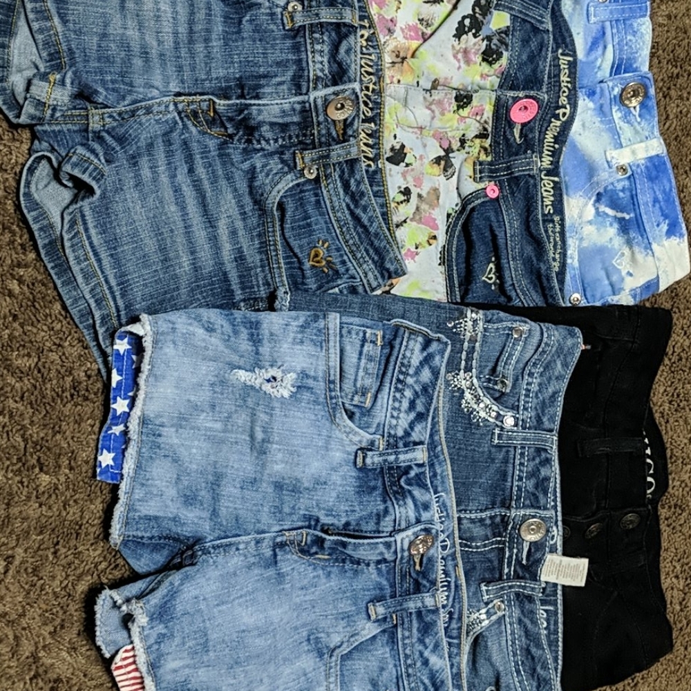 Lots of girls clothes size 10 shorts jeans